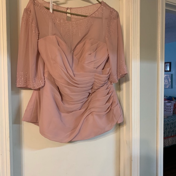 Lavender dress - Picture 3 of 3